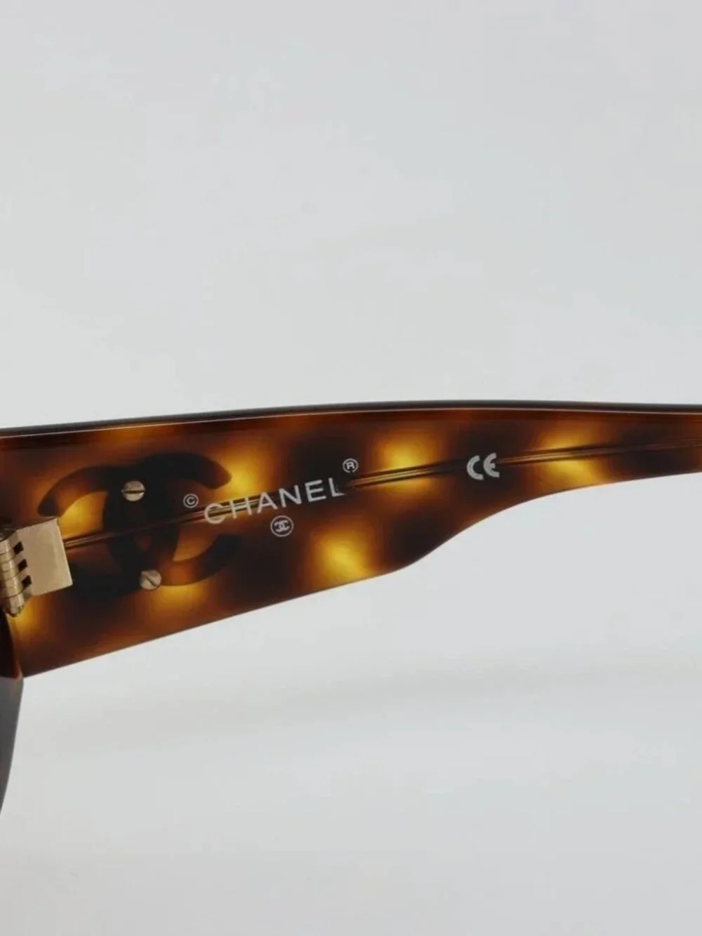CHANEL brand	chanel color	brown